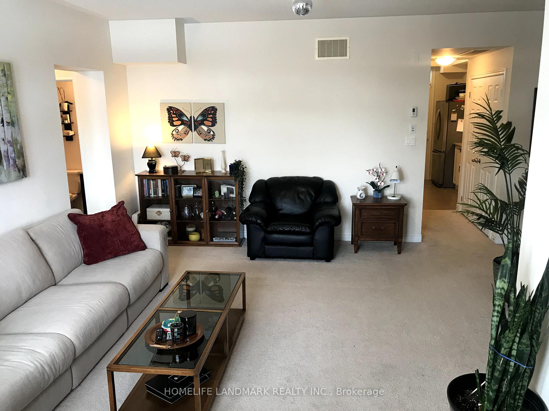 Photo 3 of 327 Aldergrove Drive, Markham, Milliken Mills East — HOMEH