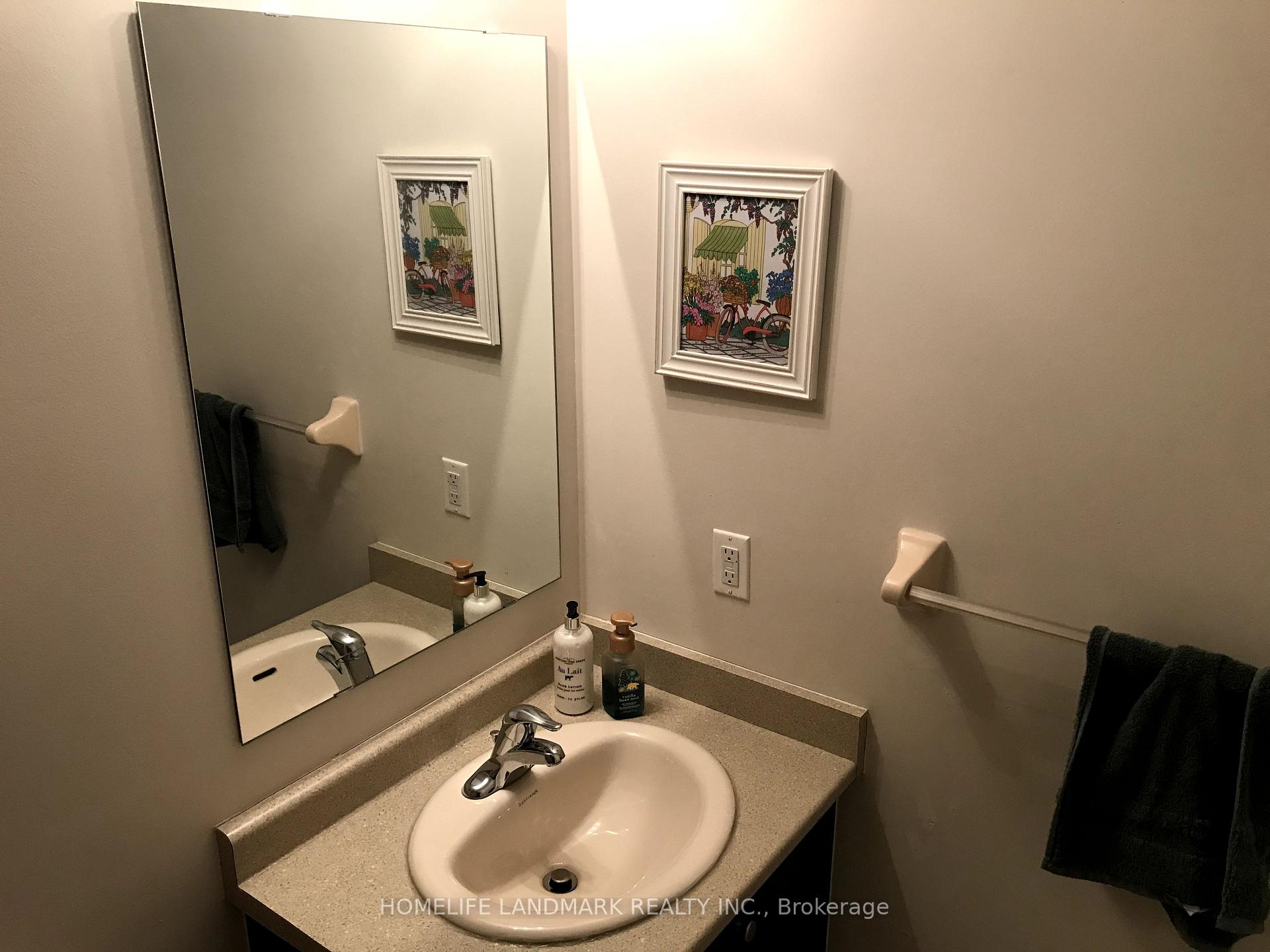 Photo 18 of 327 Aldergrove Drive, Markham, Milliken Mills East — HOMEH