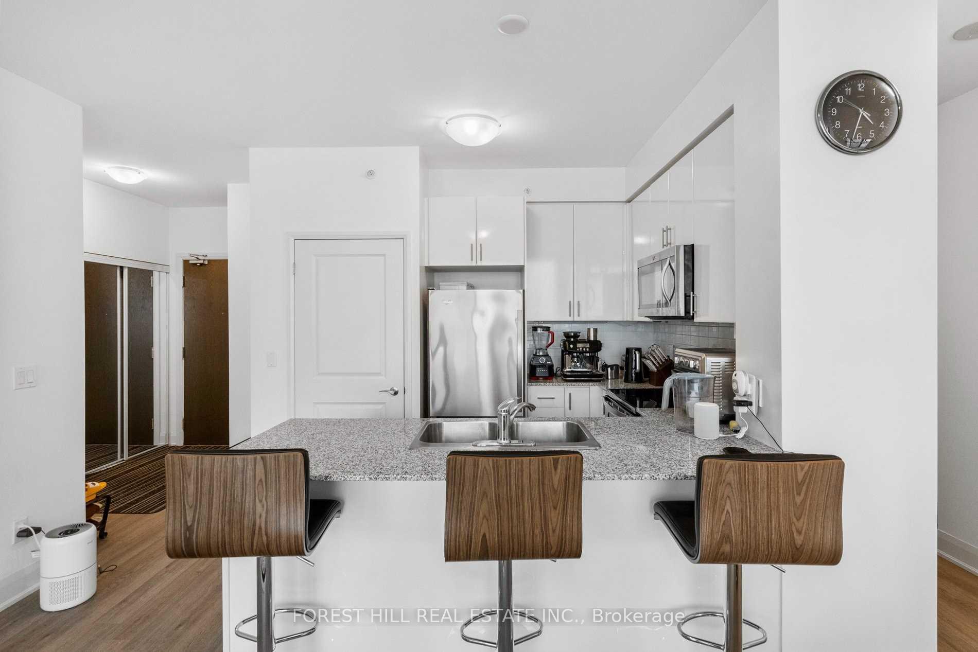 Photo 5 of Unit 3305, 2900 Highway 7 Road, Vaughan, Concord — HOMEH