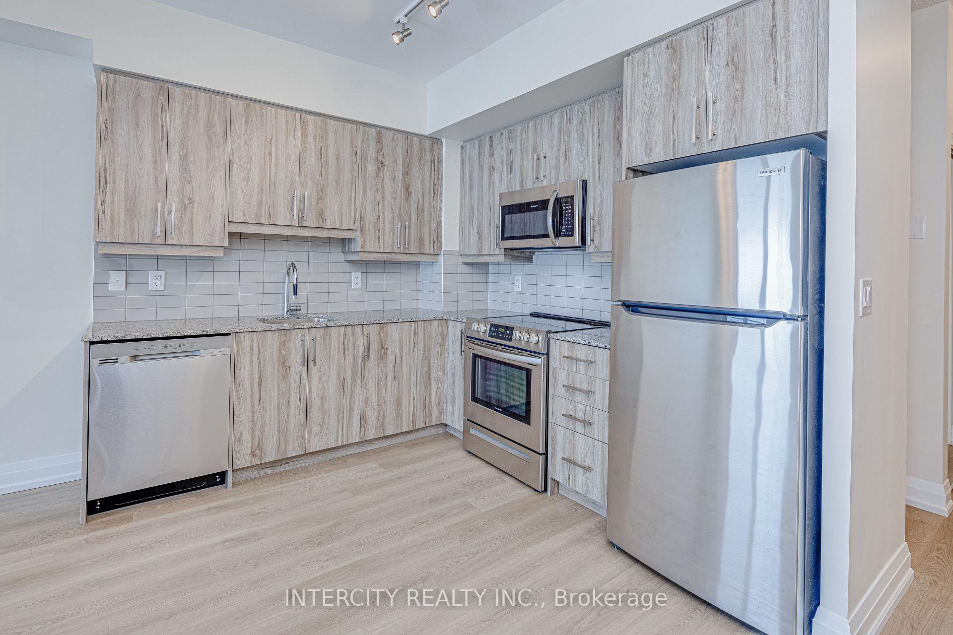 Photo 12 of Unit 617, 3600 Highway 7, Vaughan, East Woodbridge — HOMEH