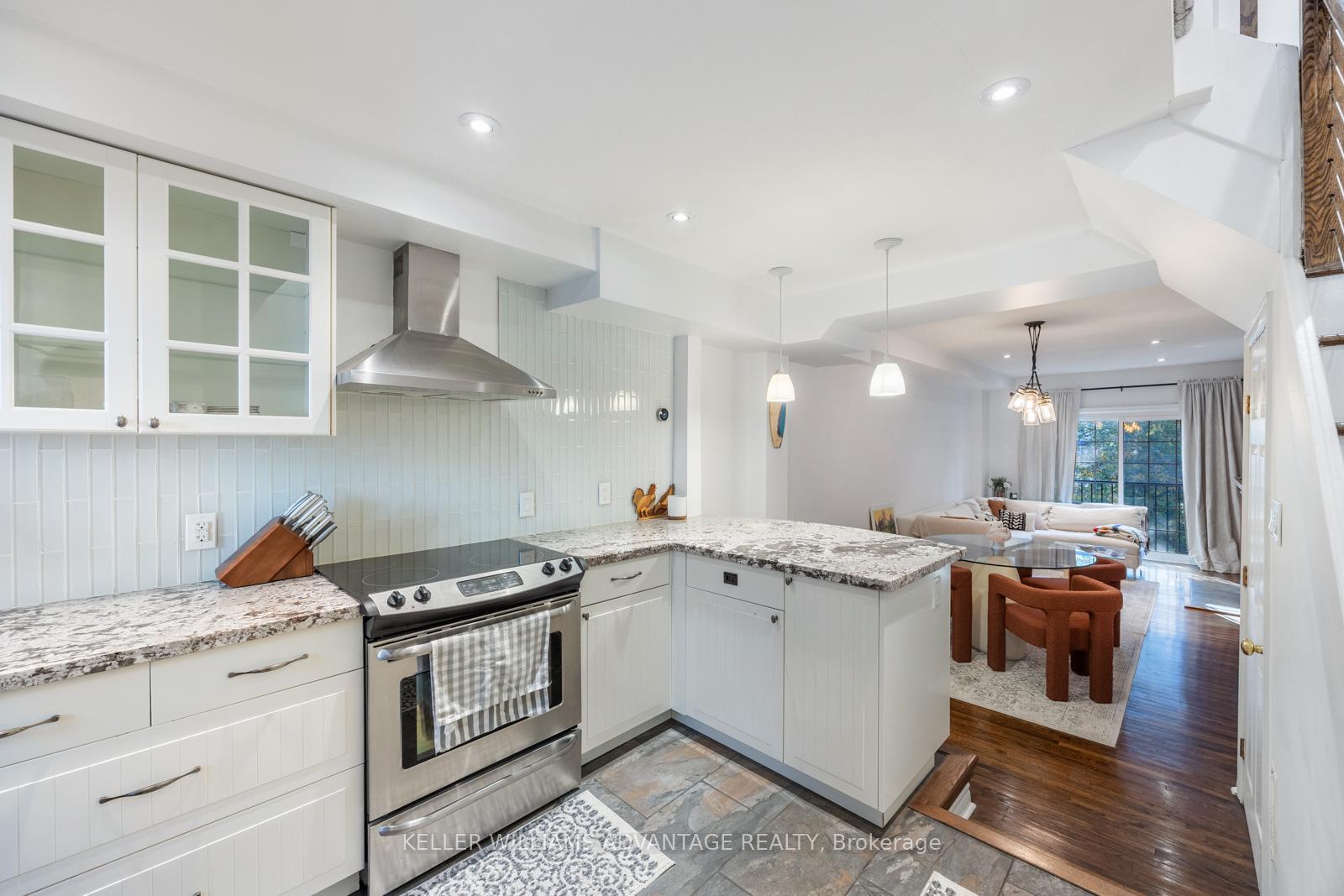 Photo 5 of Unit 5, 2357 Queen Street E, Toronto, The Beaches — HOMEH