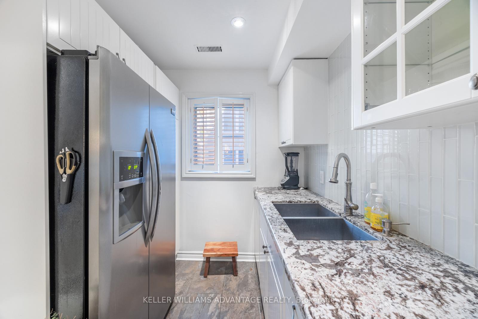 Photo 7 of Unit 5, 2357 Queen Street E, Toronto, The Beaches — HOMEH