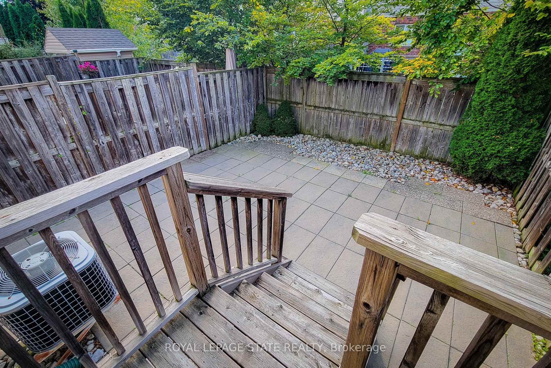Photo 4 of Unit 32, 222 Fall Fair Way, Hamilton, Binbrook — HOMEH