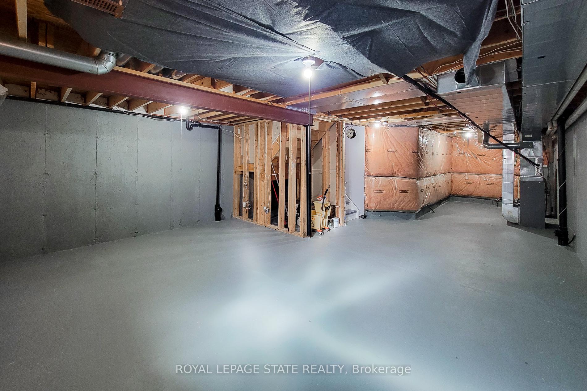 Photo 22 of Unit 32, 222 Fall Fair Way, Hamilton, Binbrook — HOMEH