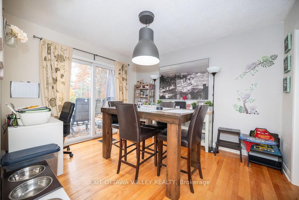 Photo 5 of 66 Rutherford Avenue, Deep River — HOMEH
