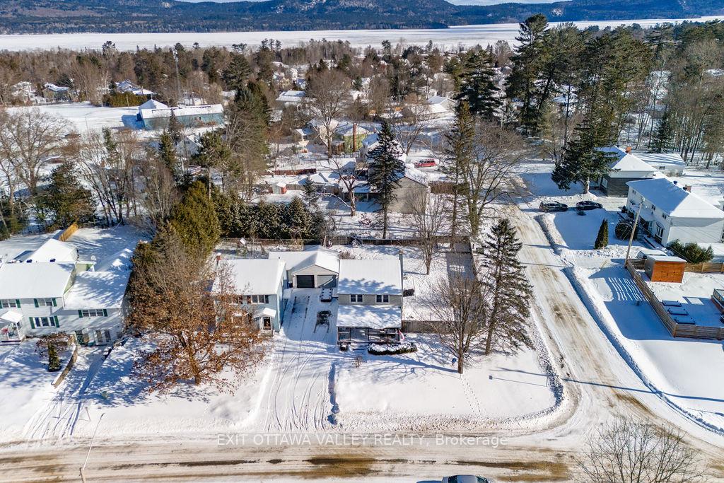 Photo 18 of 66 Rutherford Avenue, Deep River — HOMEH