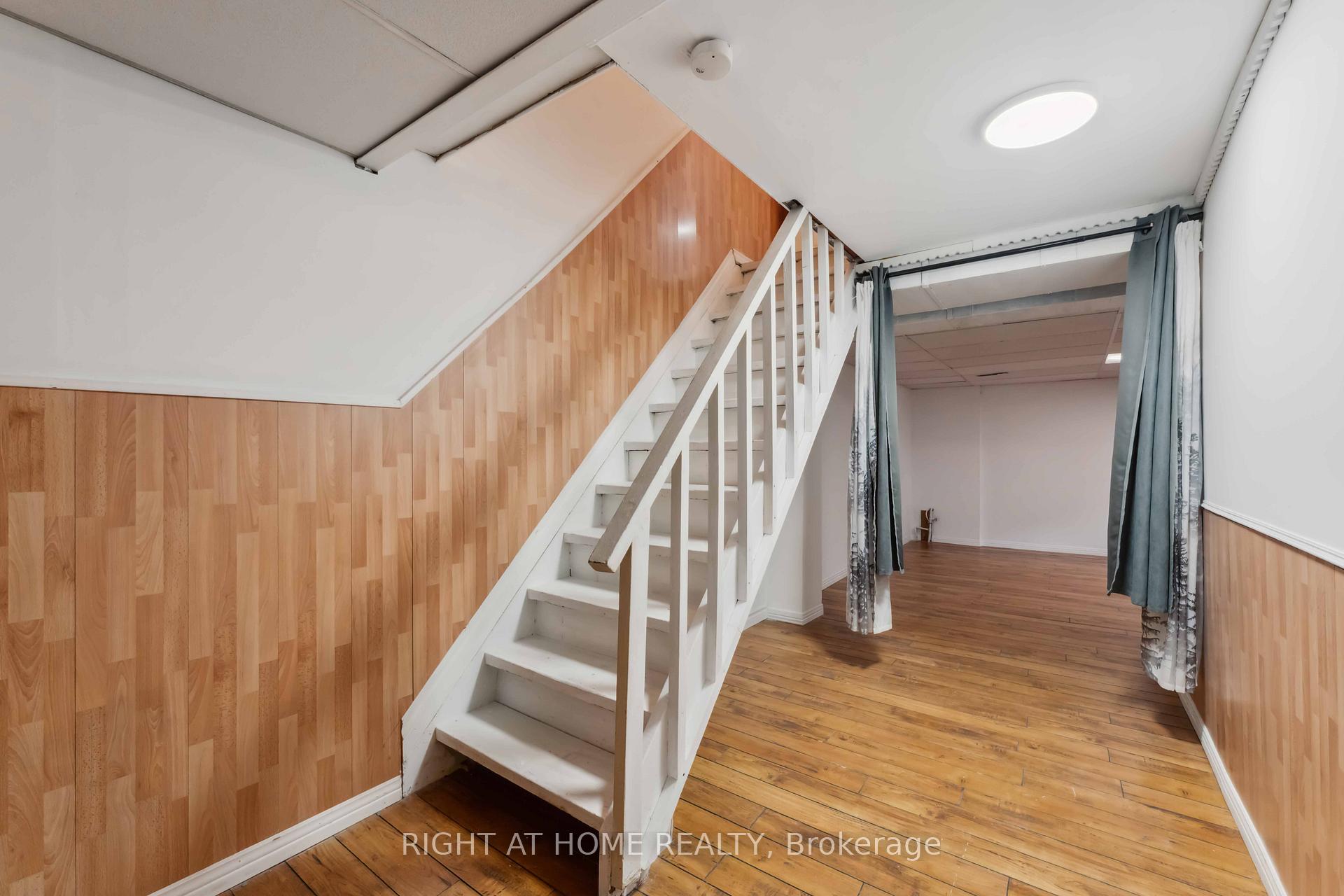 Photo 3 of Unit 31, 2057 Jasmine Crescent, Ottawa, Beacon Hill South — HOMEH