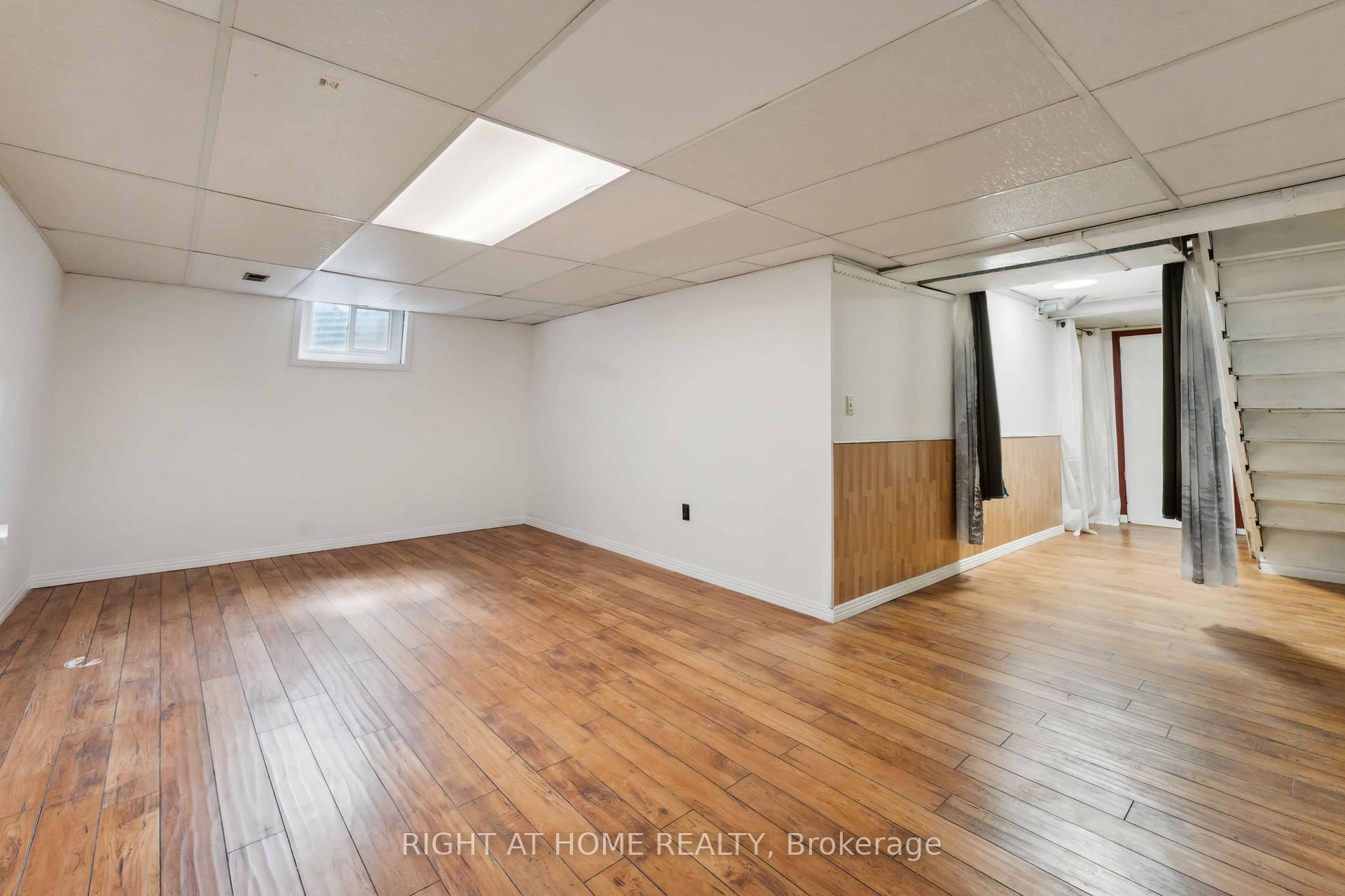 Photo 5 of Unit 31, 2057 Jasmine Crescent, Ottawa, Beacon Hill South — HOMEH