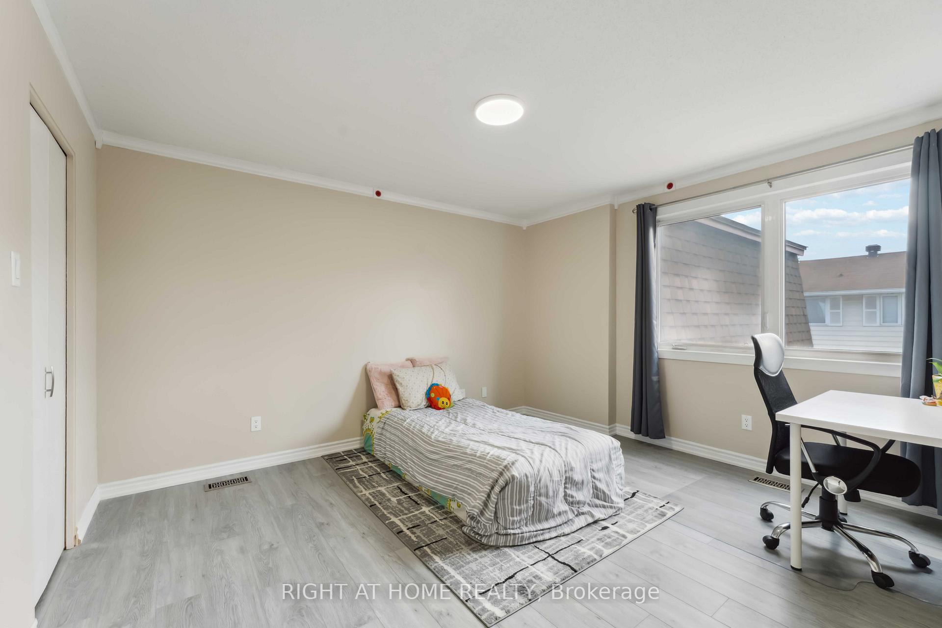 Photo 14 of Unit 31, 2057 Jasmine Crescent, Ottawa, Beacon Hill South — HOMEH