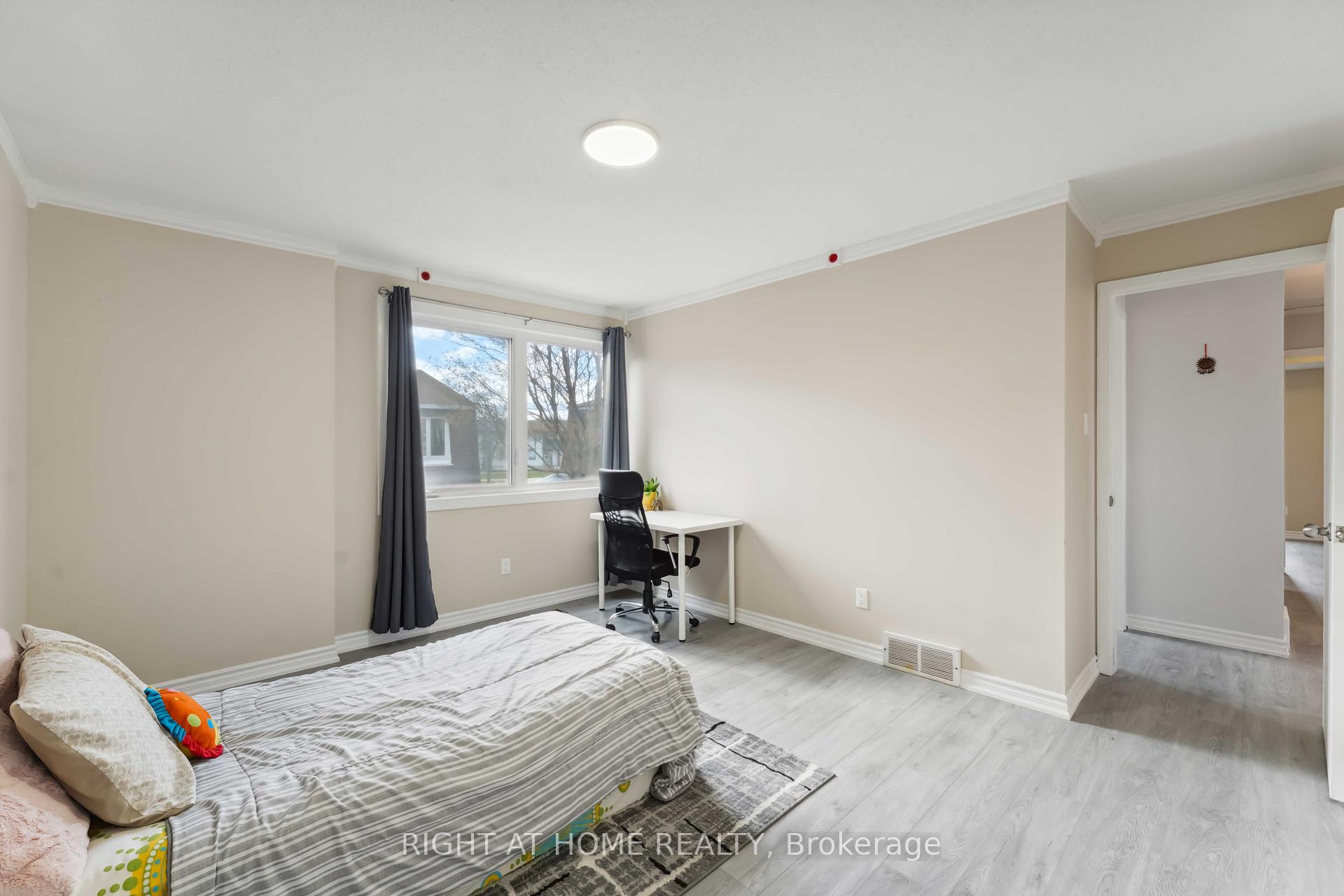 Photo 15 of Unit 31, 2057 Jasmine Crescent, Ottawa, Beacon Hill South — HOMEH