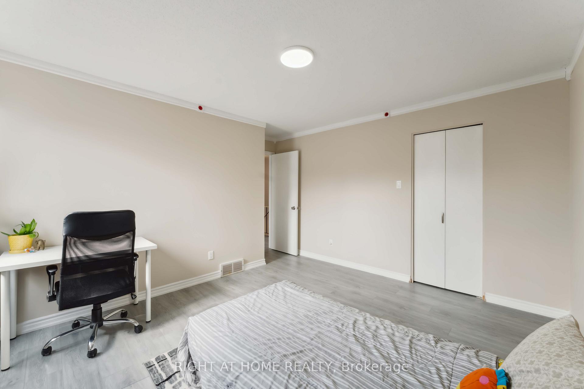 Photo 16 of Unit 31, 2057 Jasmine Crescent, Ottawa, Beacon Hill South — HOMEH