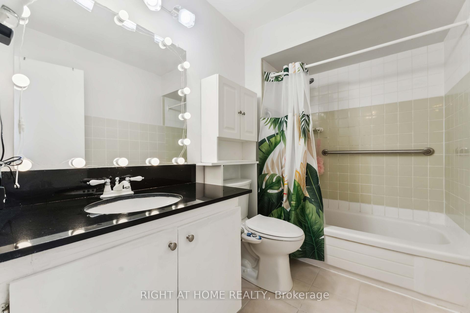 Photo 25 of Unit 31, 2057 Jasmine Crescent, Ottawa, Beacon Hill South — HOMEH
