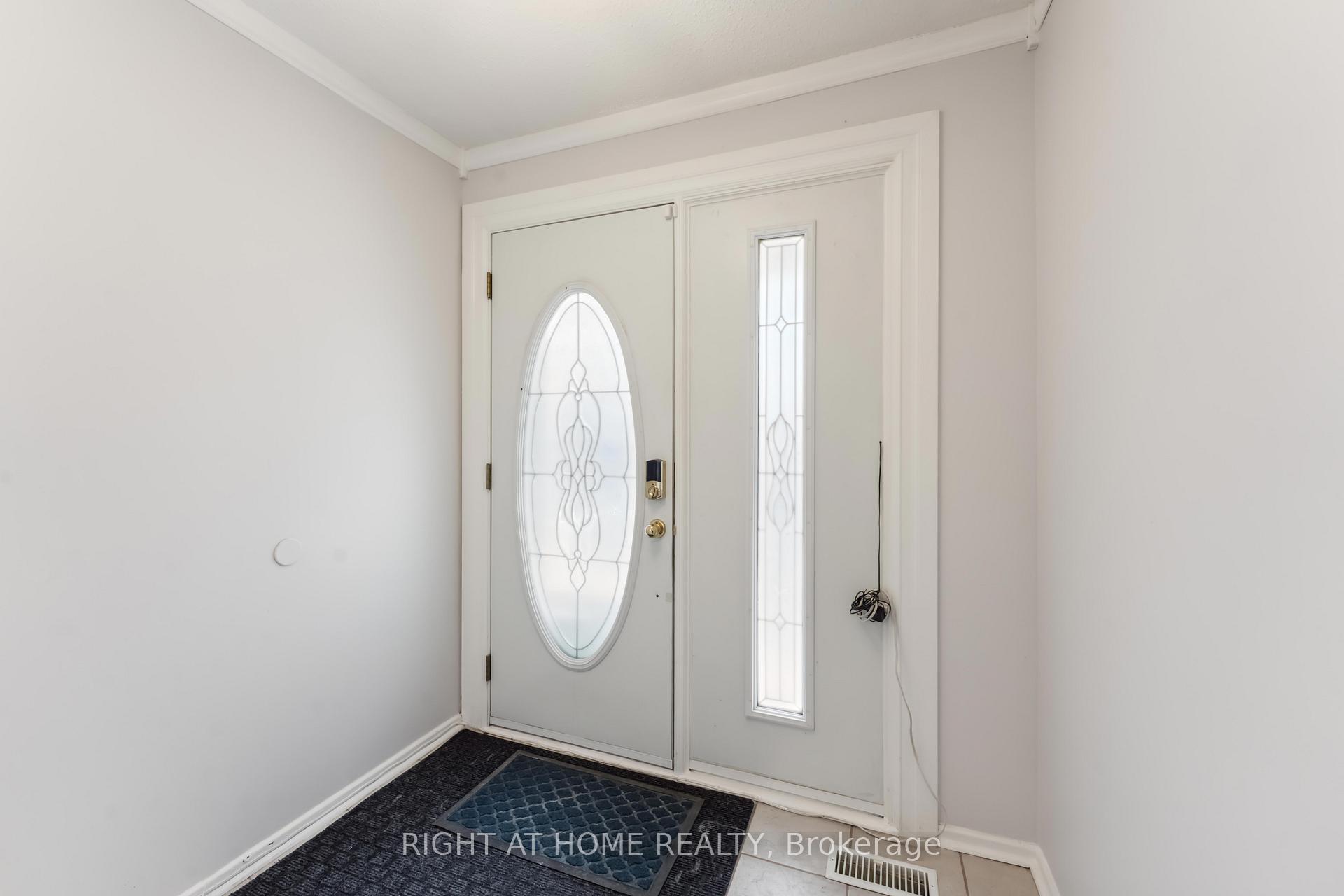 Photo 34 of Unit 31, 2057 Jasmine Crescent, Ottawa, Beacon Hill South — HOMEH