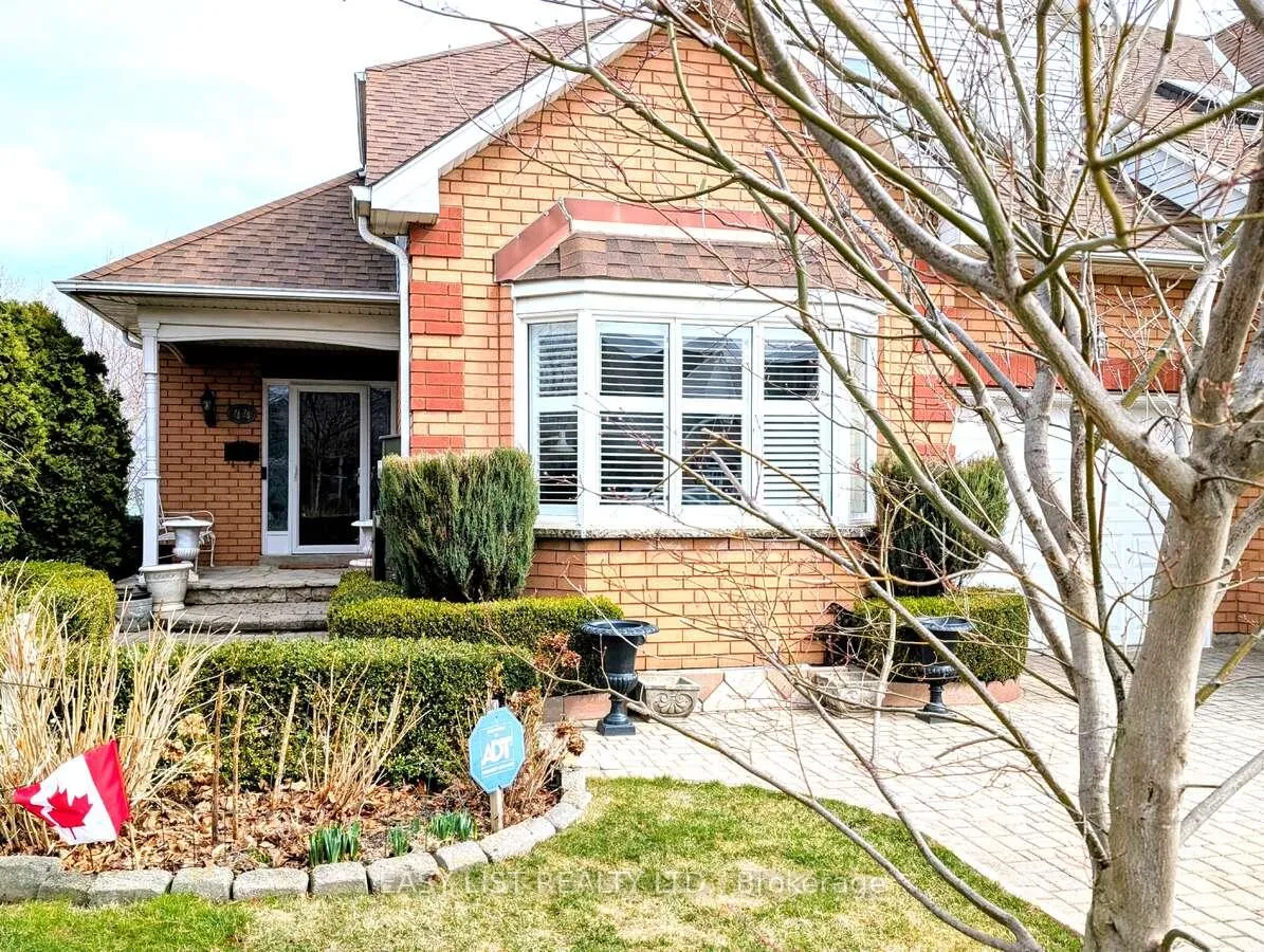Photo 8 of 44 Morrison Crescent, Grimsby, Grimsby Beach — HOMEH