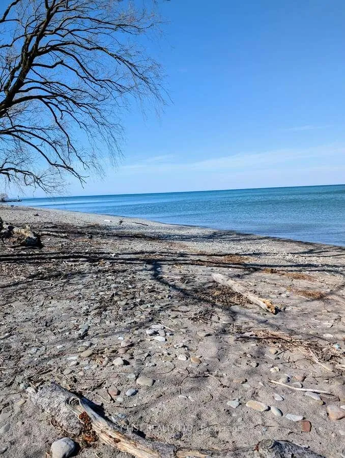 Photo 13 of 44 Morrison Crescent, Grimsby, Grimsby Beach — HOMEH