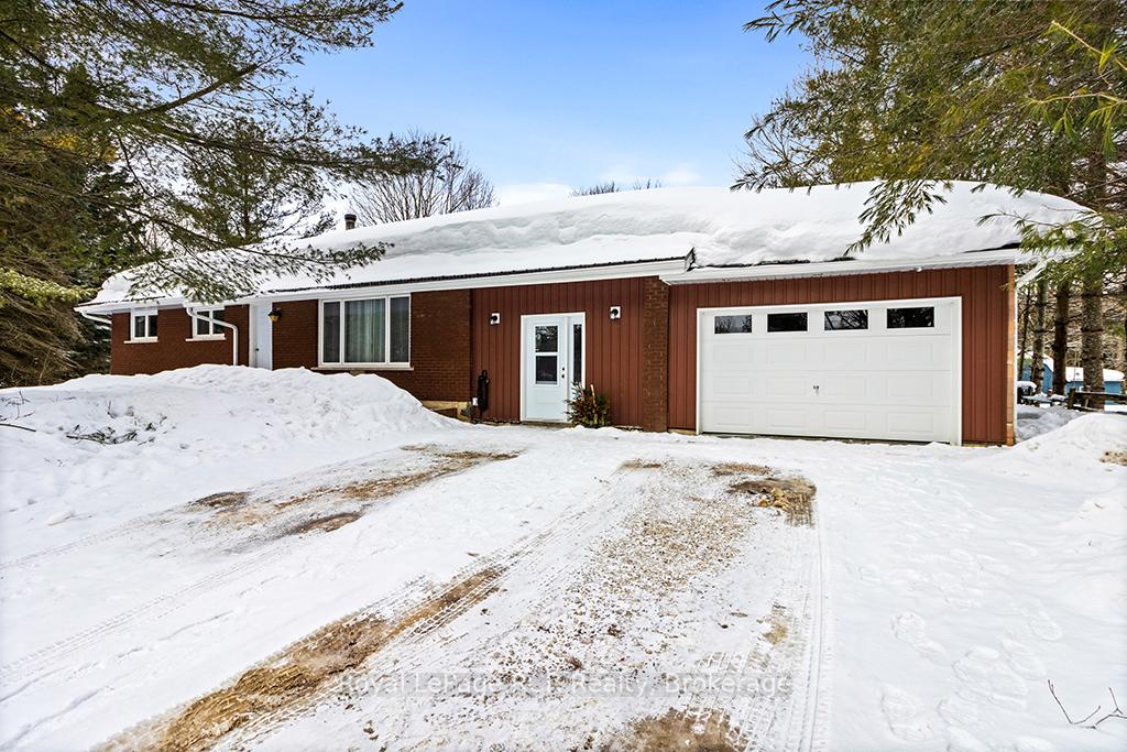 Photo 2 of 103 Jefferson Street, Chatsworth — HOMEH