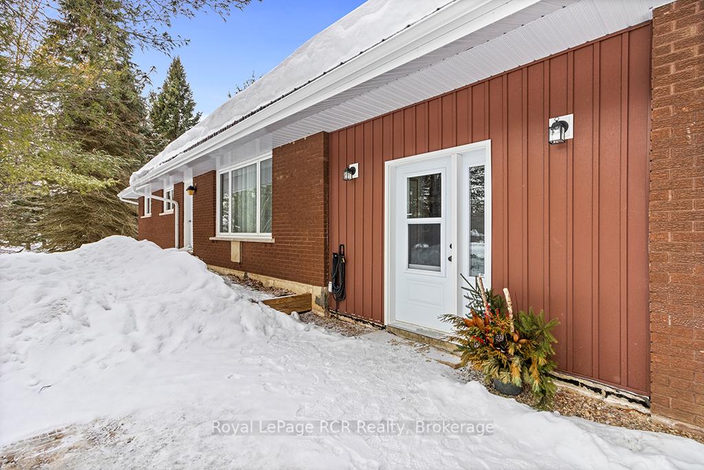 Photo 5 of 103 Jefferson Street, Chatsworth — HOMEH