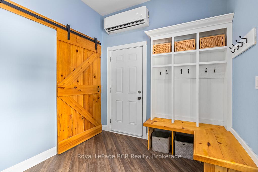 Photo 8 of 103 Jefferson Street, Chatsworth — HOMEH