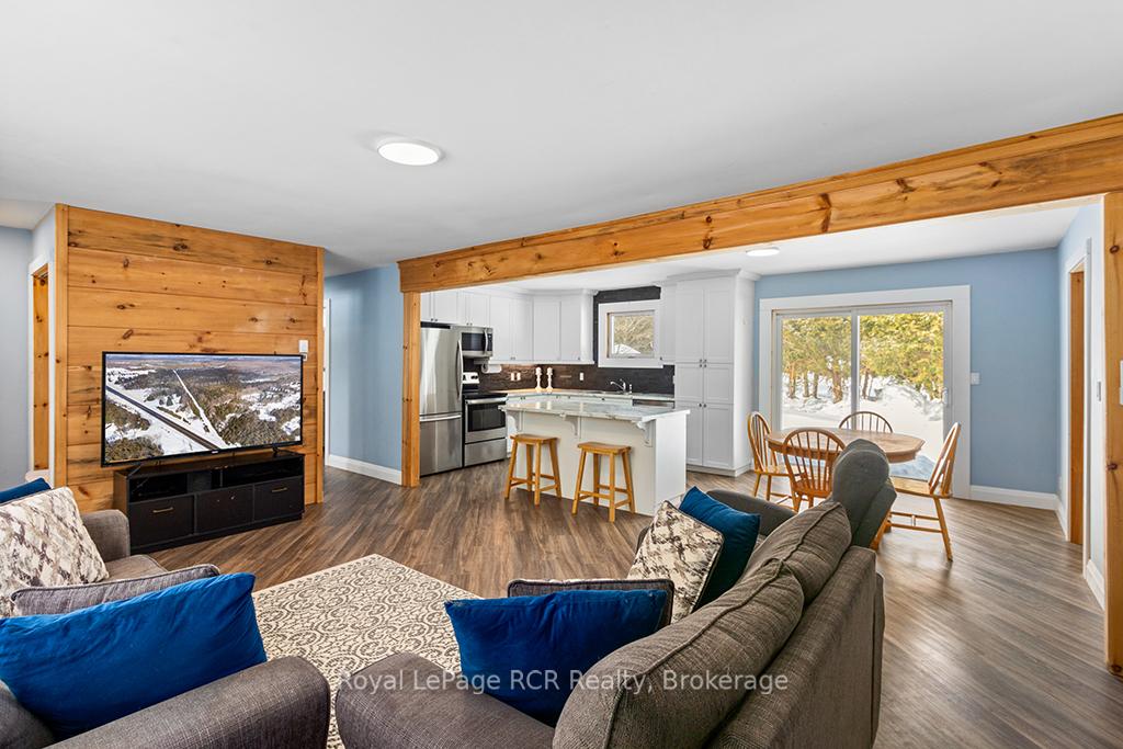 Photo 9 of 103 Jefferson Street, Chatsworth — HOMEH