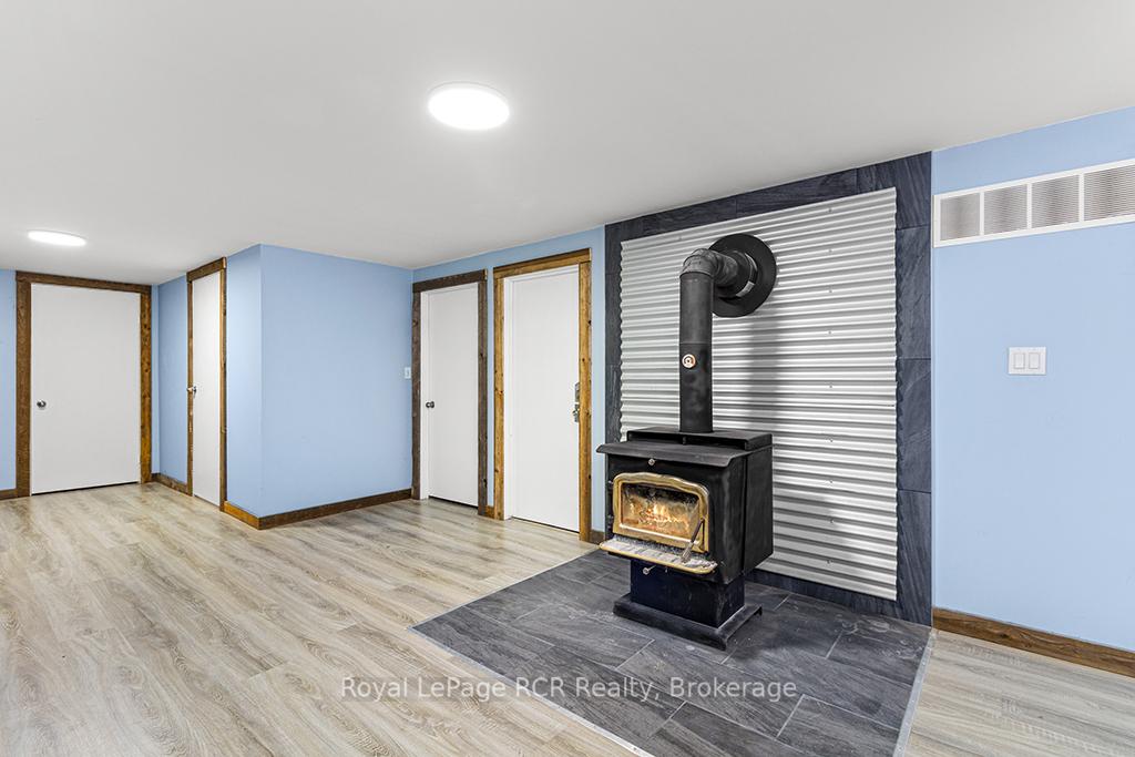 Photo 29 of 103 Jefferson Street, Chatsworth — HOMEH