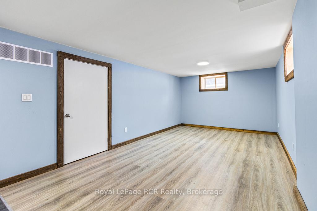 Photo 30 of 103 Jefferson Street, Chatsworth — HOMEH