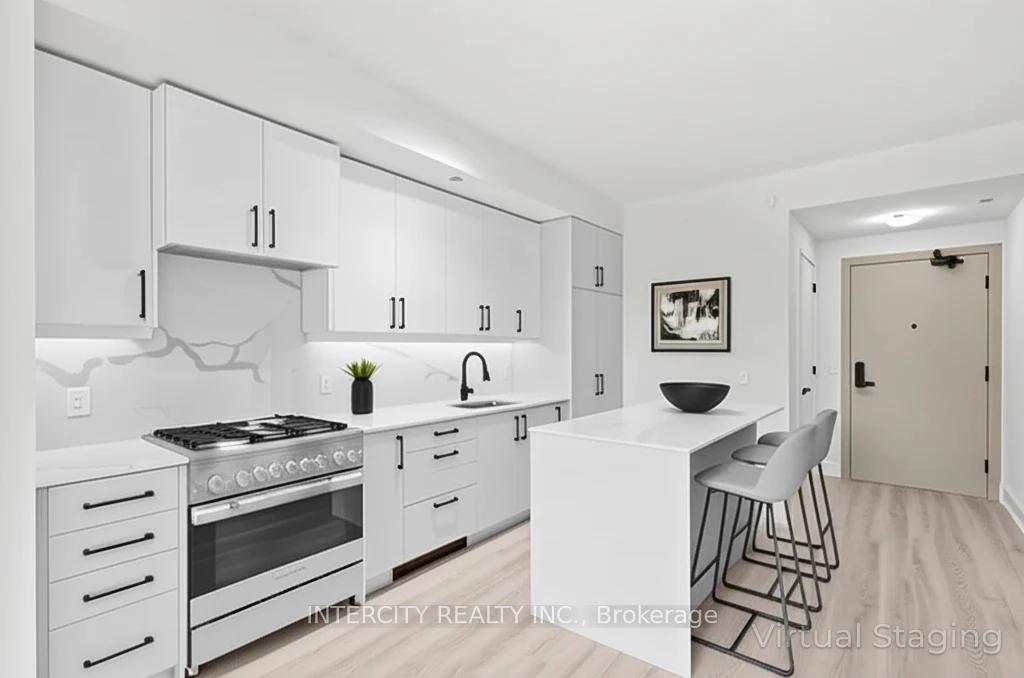 Photo 1 of Unit 304, 2075 King Road, King, King City — HOMEH