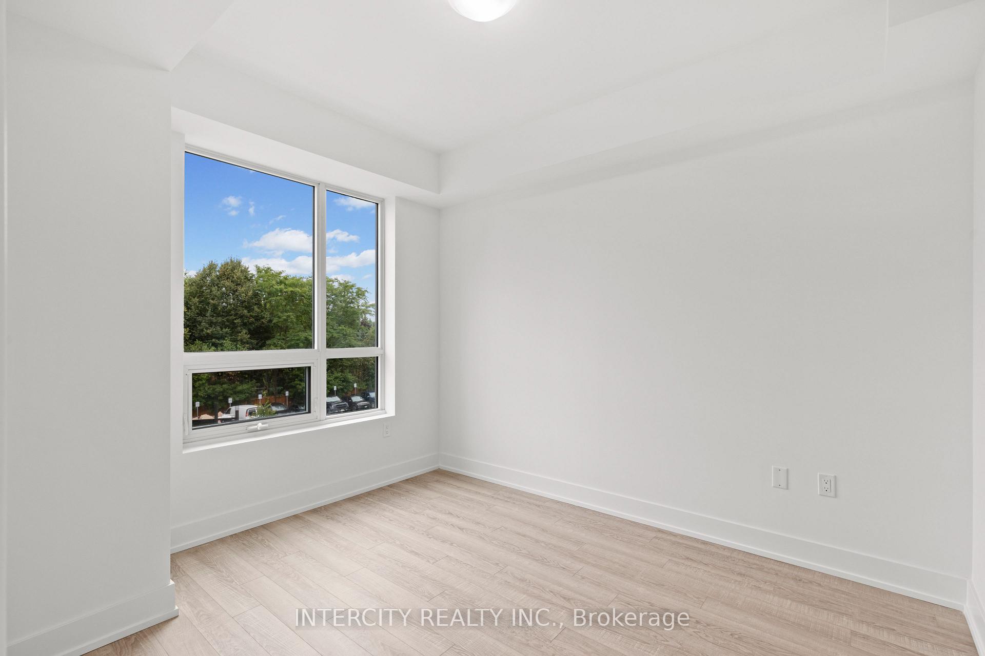 Photo 13 of Unit 304, 2075 King Road, King, King City — HOMEH