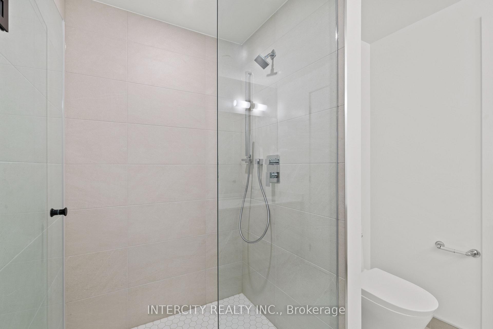 Photo 16 of Unit 304, 2075 King Road, King, King City — HOMEH