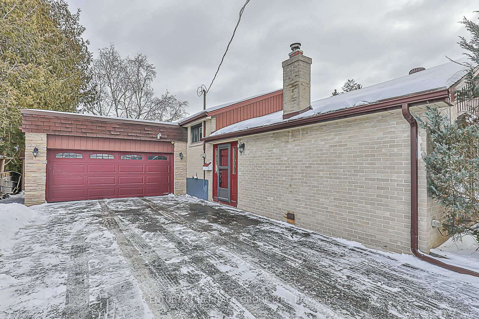 Photo 3 of 15 Seaton Drive, Aurora, Aurora Highlands — HOMEH