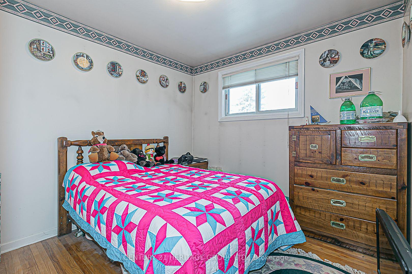 Photo 14 of 15 Seaton Drive, Aurora, Aurora Highlands — HOMEH