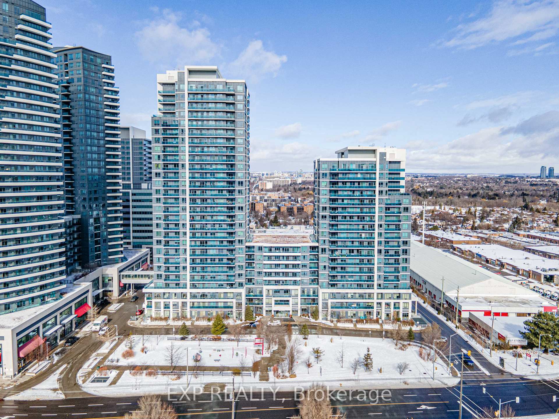 Photo 2 of Unit 906, 7165 Yonge Street, Markham, Grandview — HOMEH