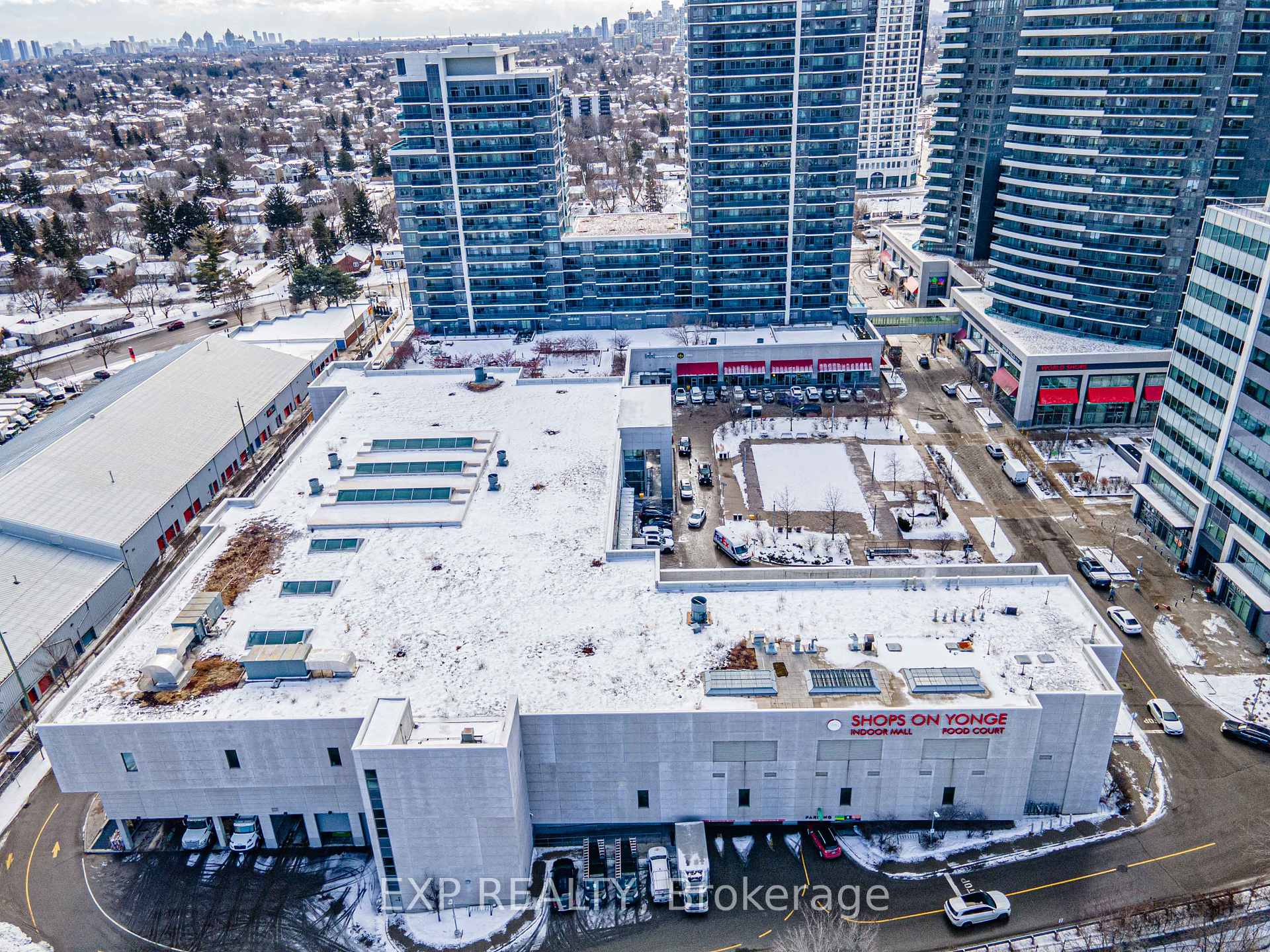 Photo 3 of Unit 906, 7165 Yonge Street, Markham, Grandview — HOMEH