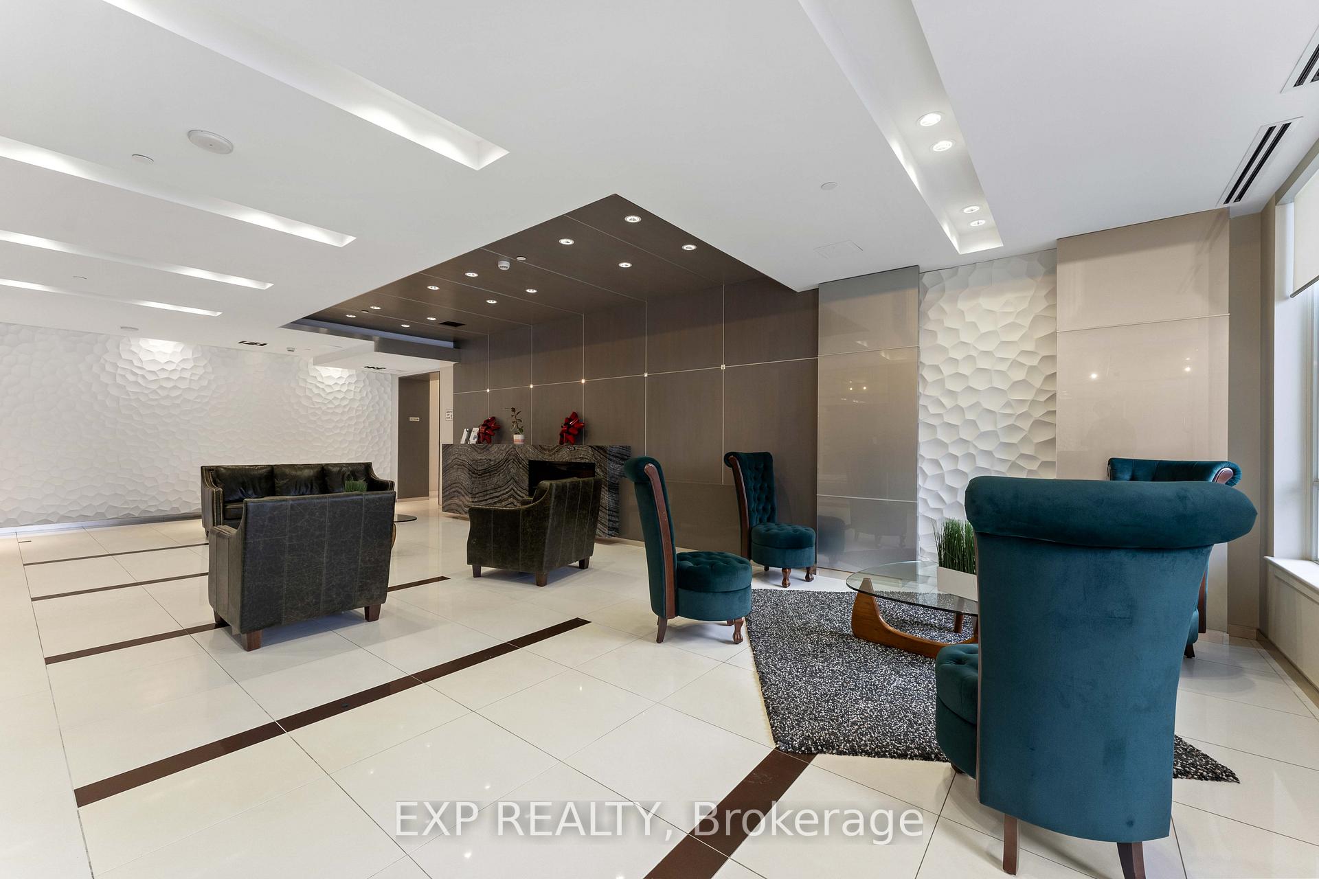 Photo 8 of Unit 906, 7165 Yonge Street, Markham, Grandview — HOMEH