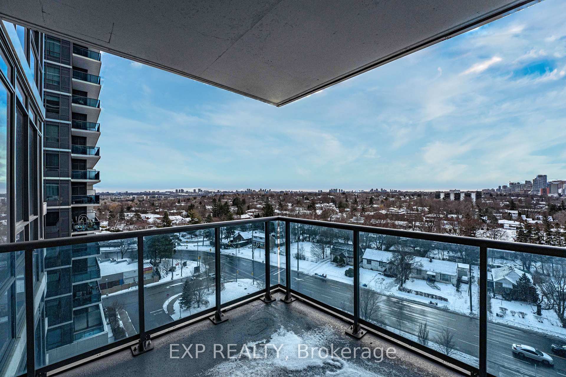 Photo 17 of Unit 906, 7165 Yonge Street, Markham, Grandview — HOMEH