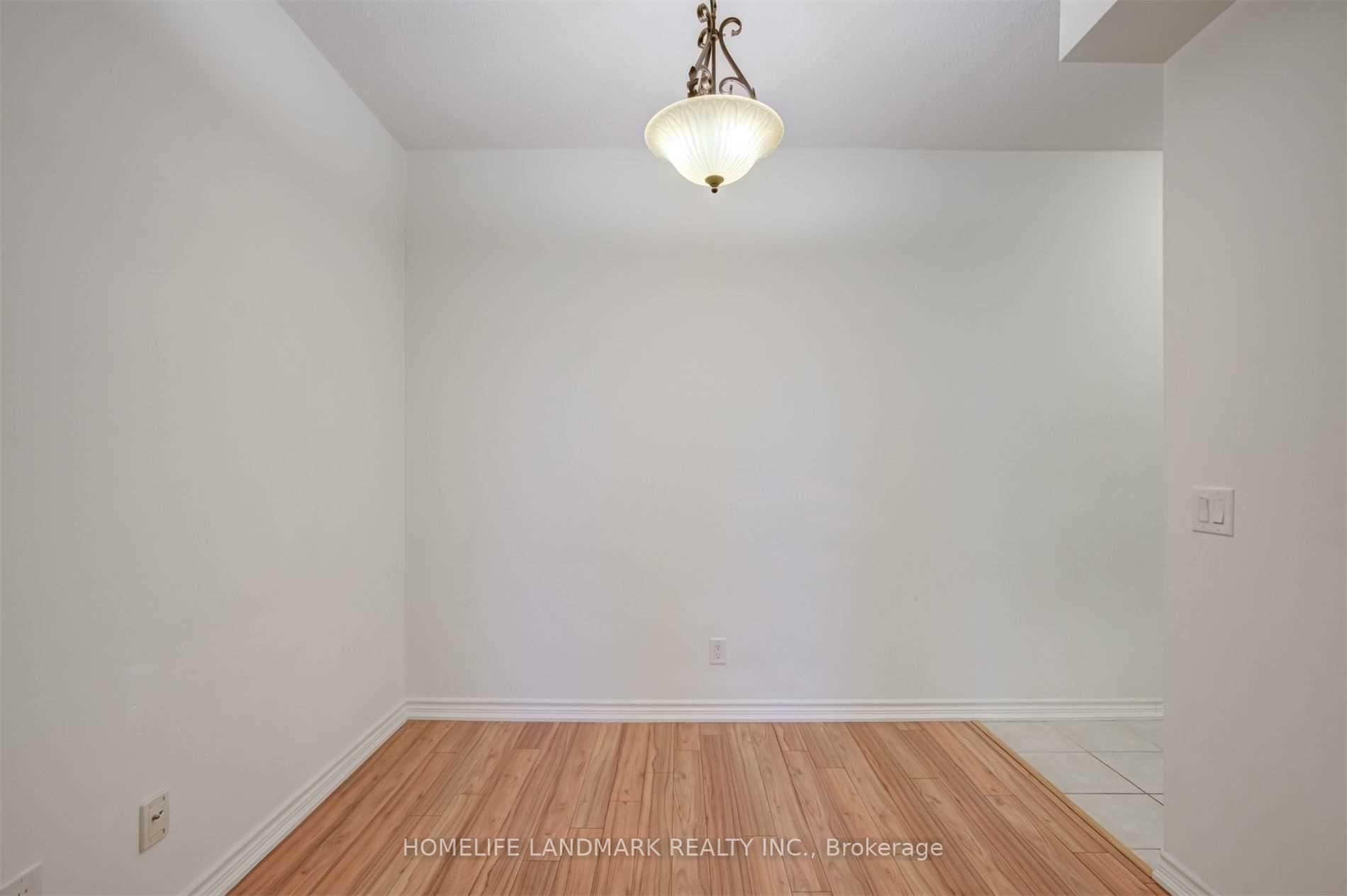 Photo 5 of Unit 926, 8323 Kennedy Road, Markham, Village Green-South Unionville — HOMEH
