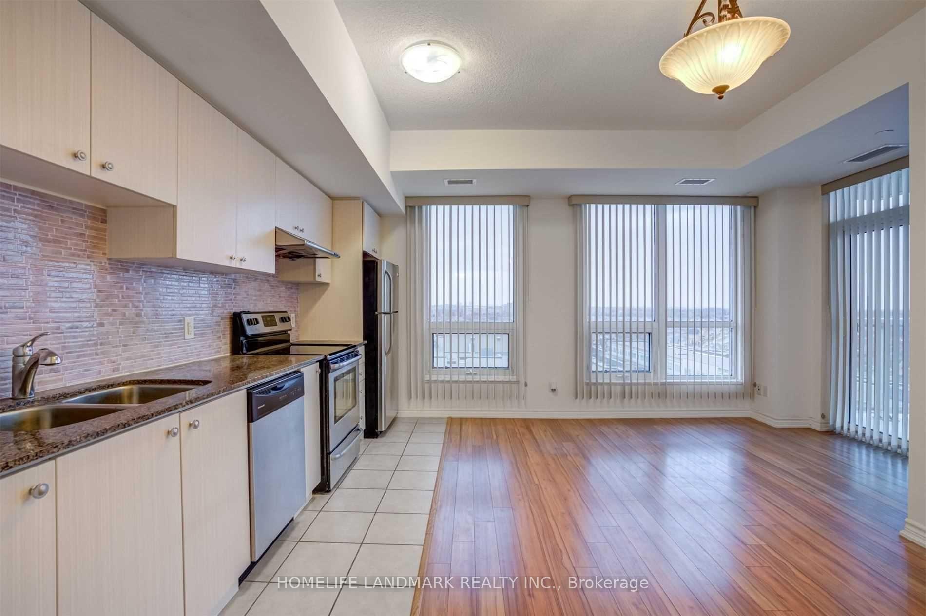 Photo 6 of Unit 926, 8323 Kennedy Road, Markham, Village Green-South Unionville — HOMEH