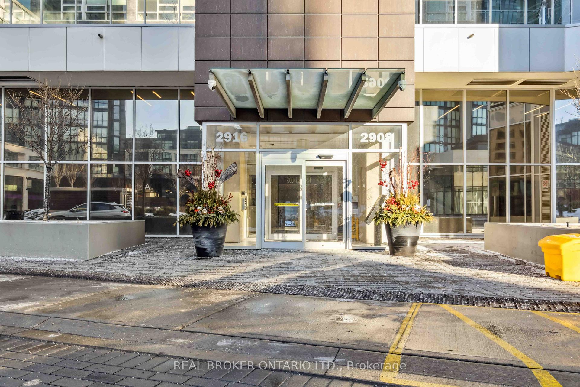 Photo 3 of Unit 3102, 2916 Highway 7, Vaughan, Vaughan Corporate Centre — HOMEH