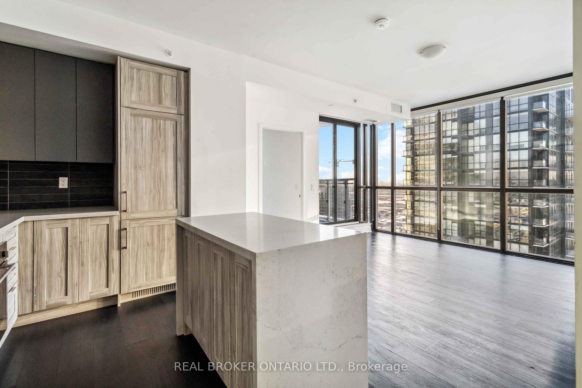 Photo 11 of Unit 3102, 2916 Highway 7, Vaughan, Vaughan Corporate Centre — HOMEH