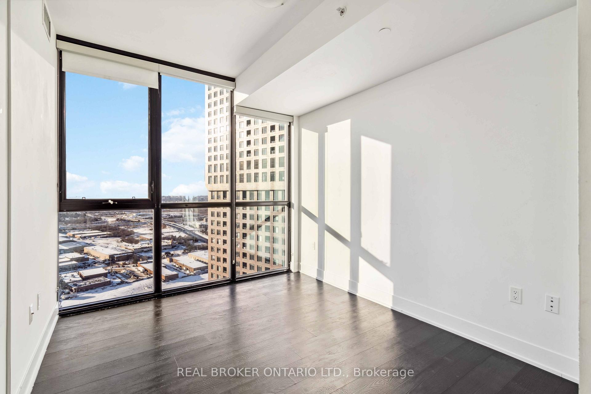 Photo 12 of Unit 3102, 2916 Highway 7, Vaughan, Vaughan Corporate Centre — HOMEH