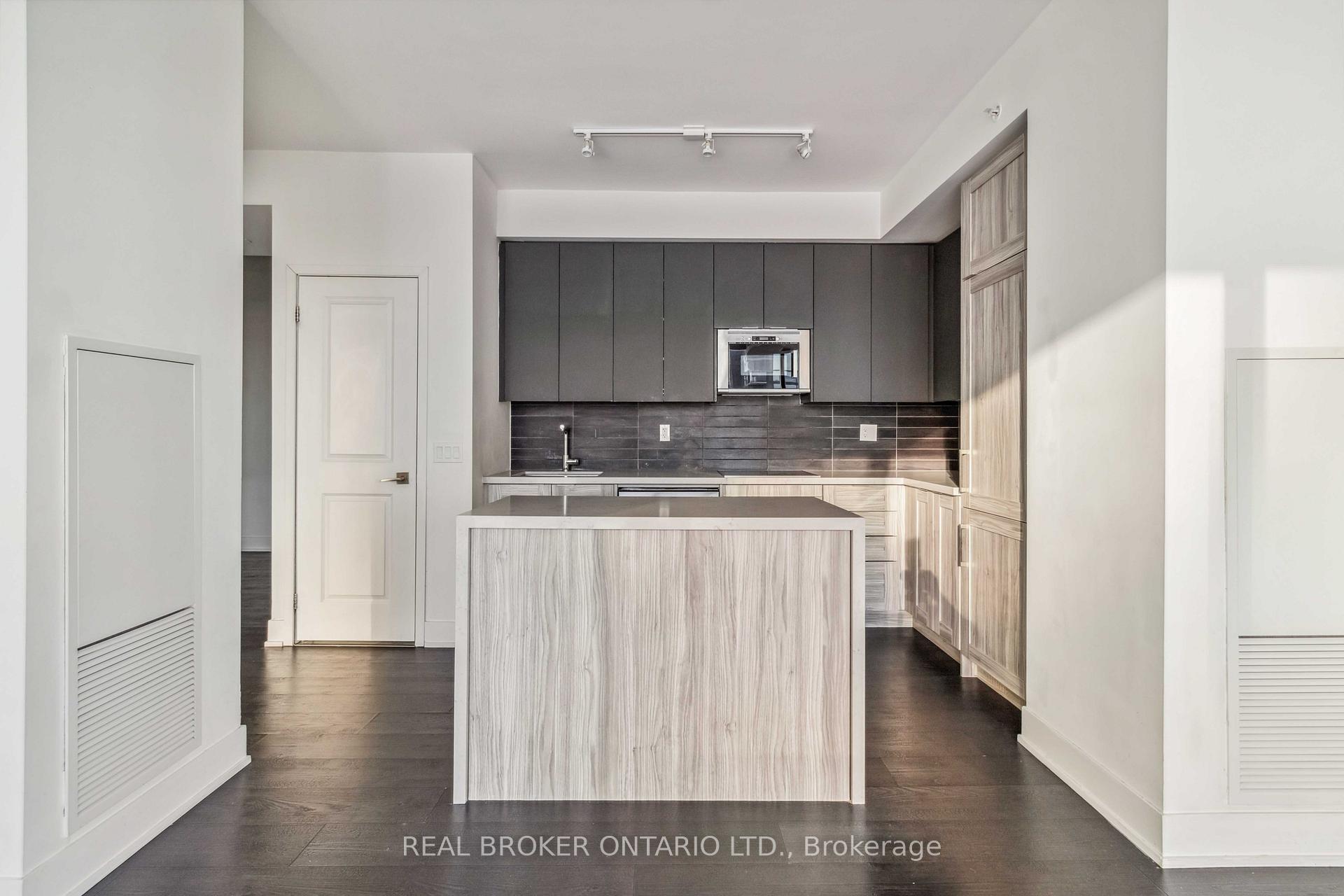 Photo 17 of Unit 3102, 2916 Highway 7, Vaughan, Vaughan Corporate Centre — HOMEH