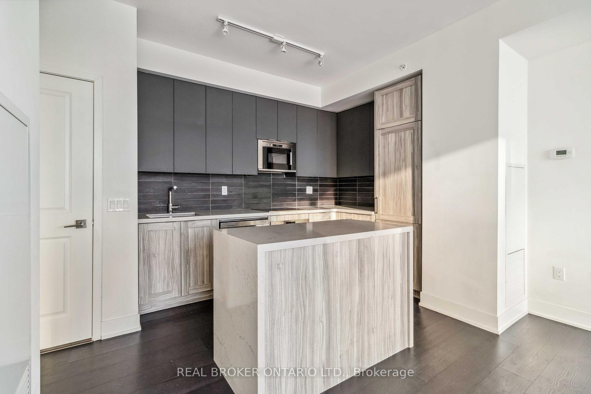 Photo 18 of Unit 3102, 2916 Highway 7, Vaughan, Vaughan Corporate Centre — HOMEH