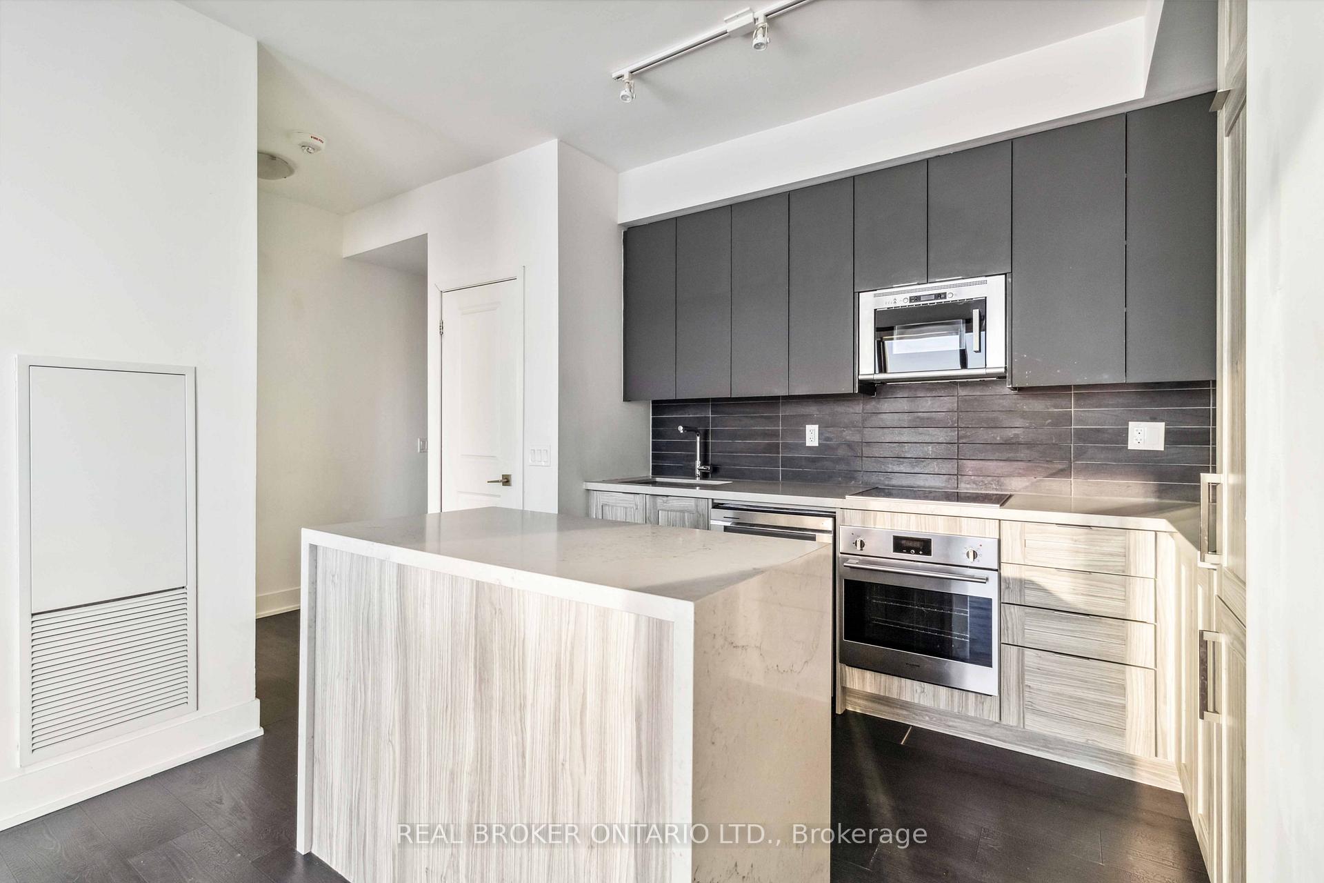 Photo 19 of Unit 3102, 2916 Highway 7, Vaughan, Vaughan Corporate Centre — HOMEH