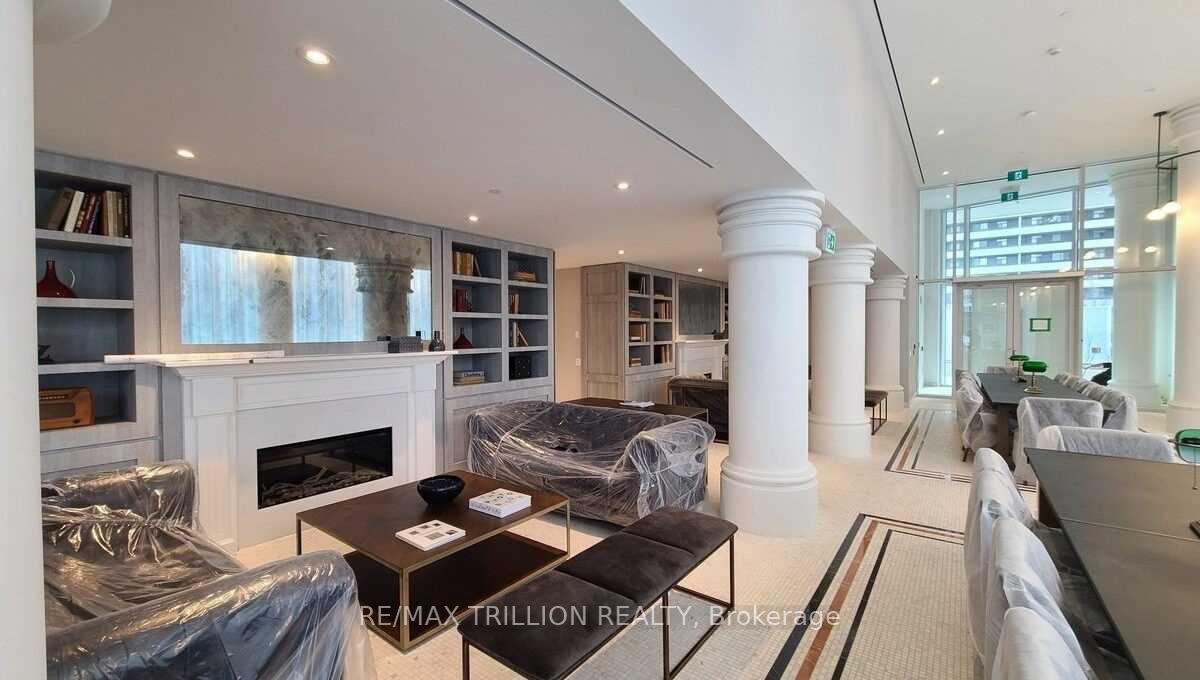 Photo 4 of Unit 2712, 33 Helendale Avenue, Toronto, Yonge-Eglinton — HOMEH