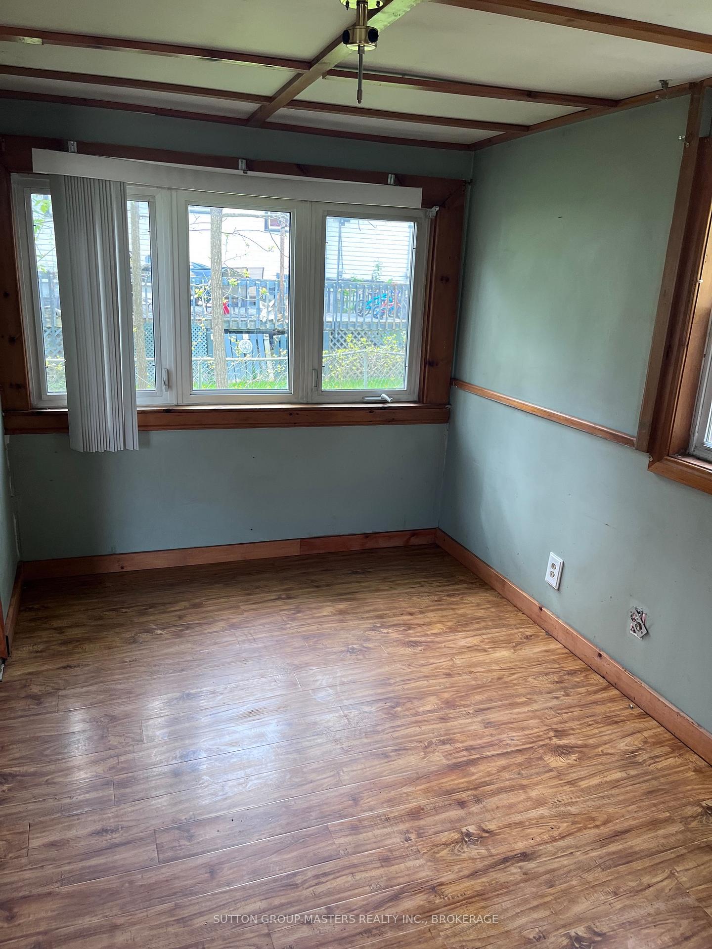 Photo 5 of 260 William Street S, Gananoque — HOMEH