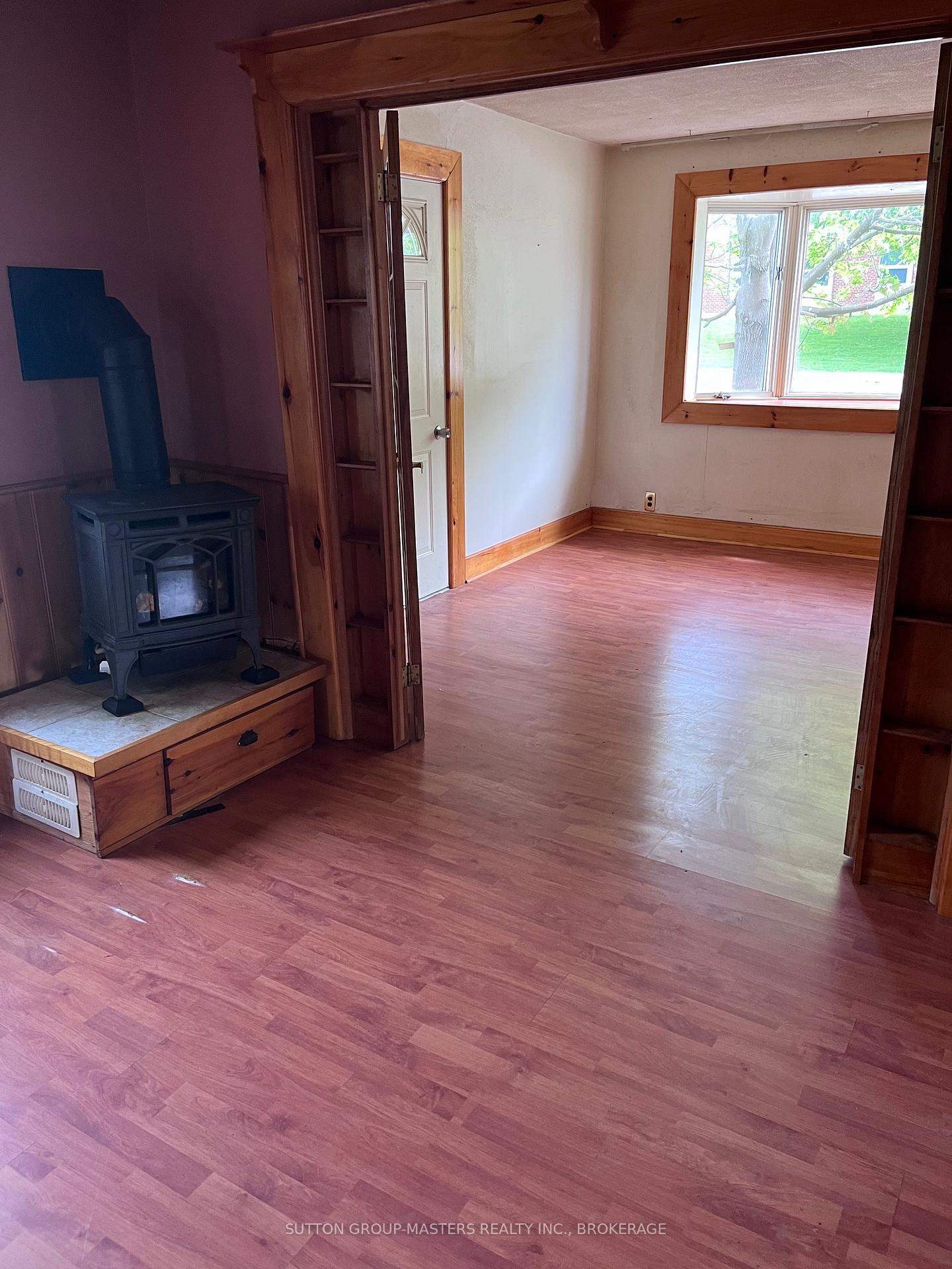 Photo 8 of 260 William Street S, Gananoque — HOMEH