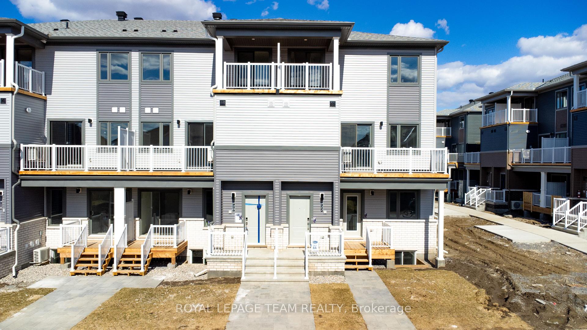 Front of 920 Parnian Pvt