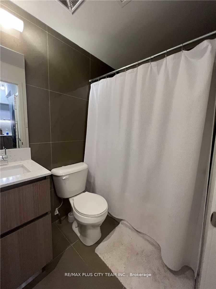 Photo 6 of Unit 810, 30 Baseball Place, Toronto, South Riverdale — HOMEH