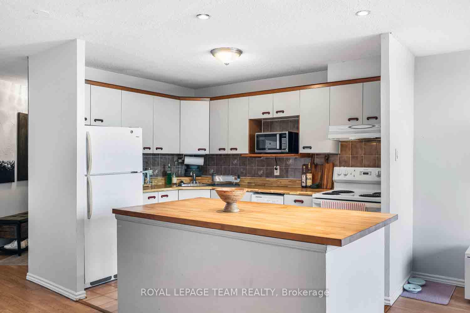 Photo 14 of Unit 2608, 900 Dynes Road, Ottawa, Carleton Square — HOMEH
