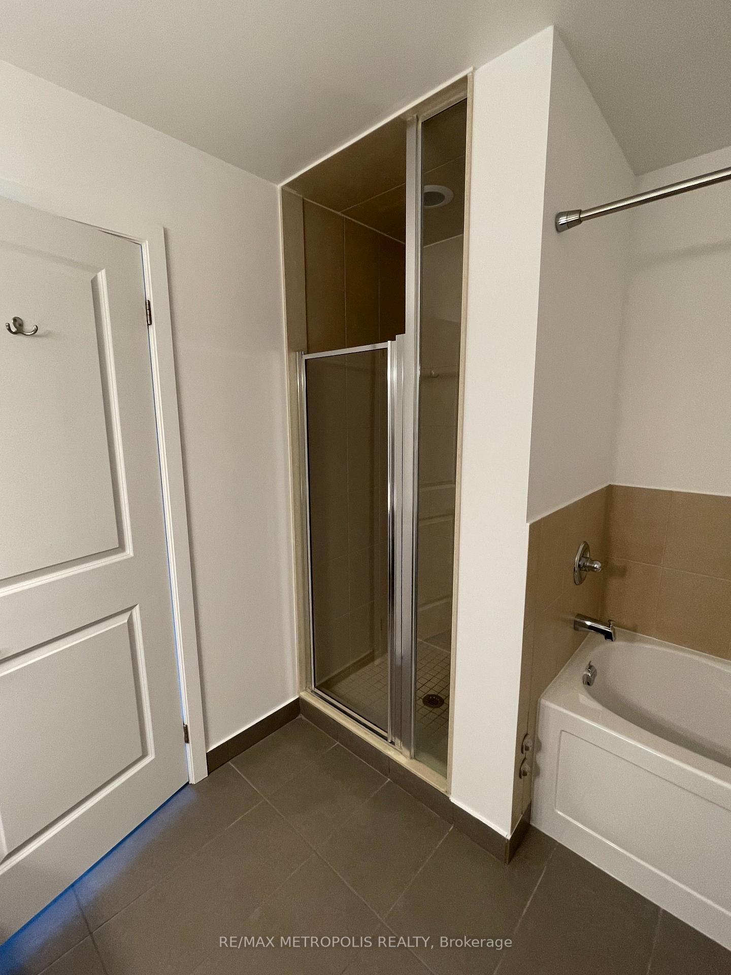 Photo 30 of Unit 1613, 1235 Bayly Street, Pickering, Bay Ridges — HOMEH
