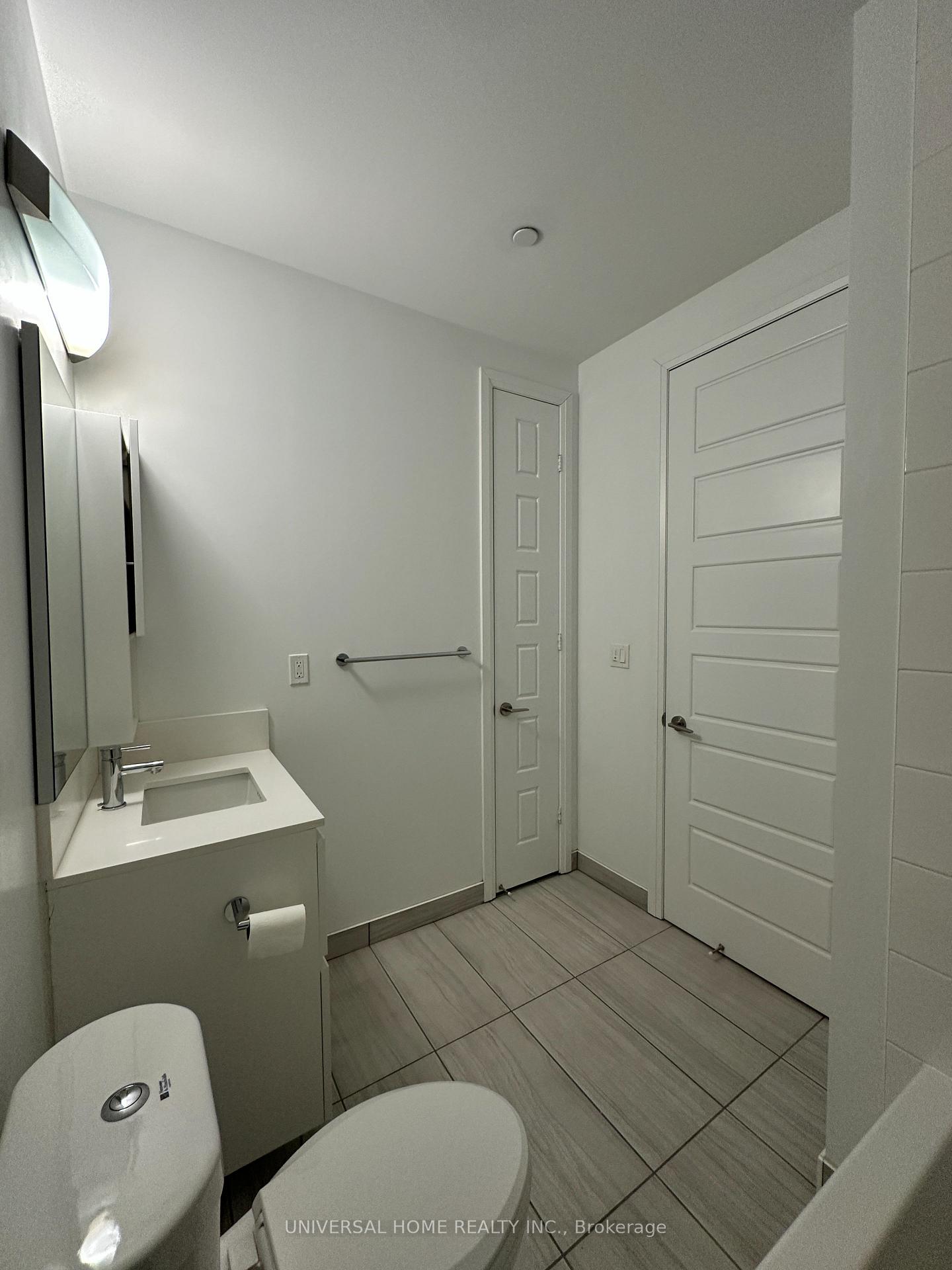 Photo 13 of Unit 233, 15 Water Walk Drive, Markham, Unionville — HOMEH